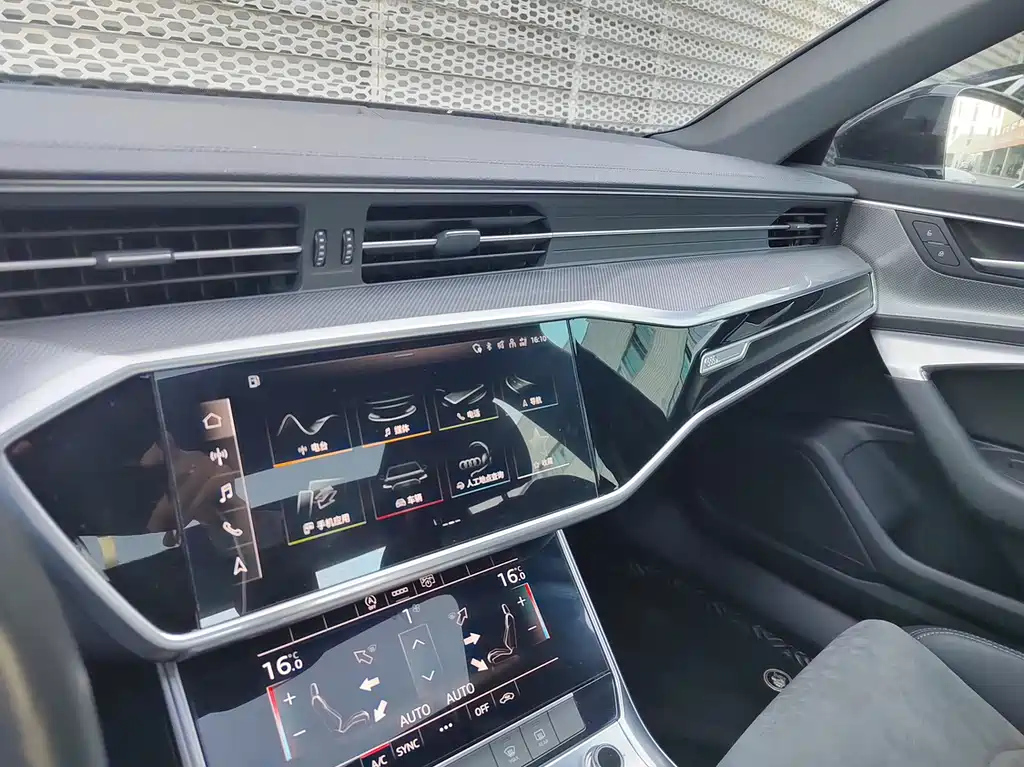 AUDI A6L 2021