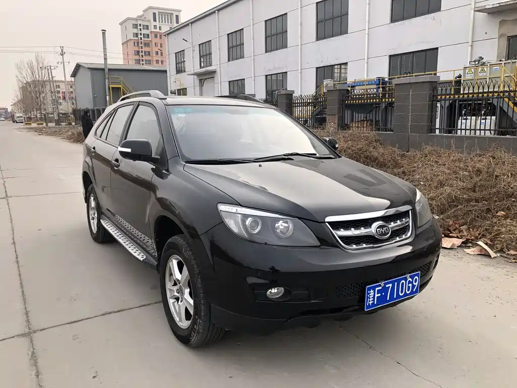 BYD S6 2015