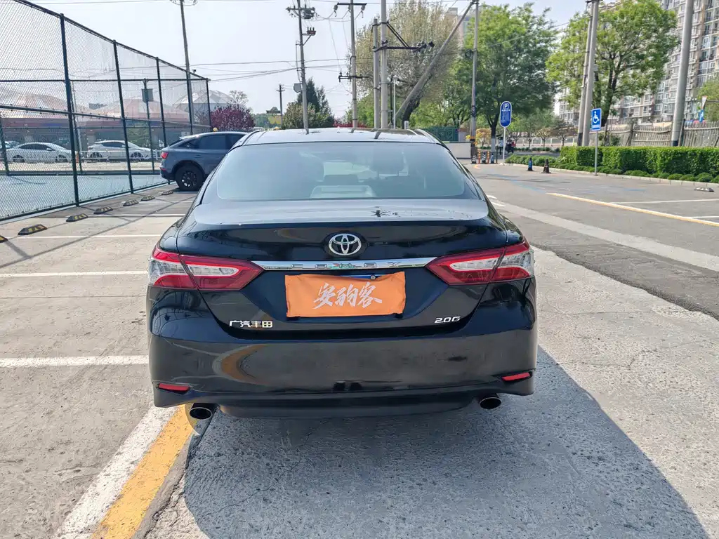 TOYOTA CAMRY 2019