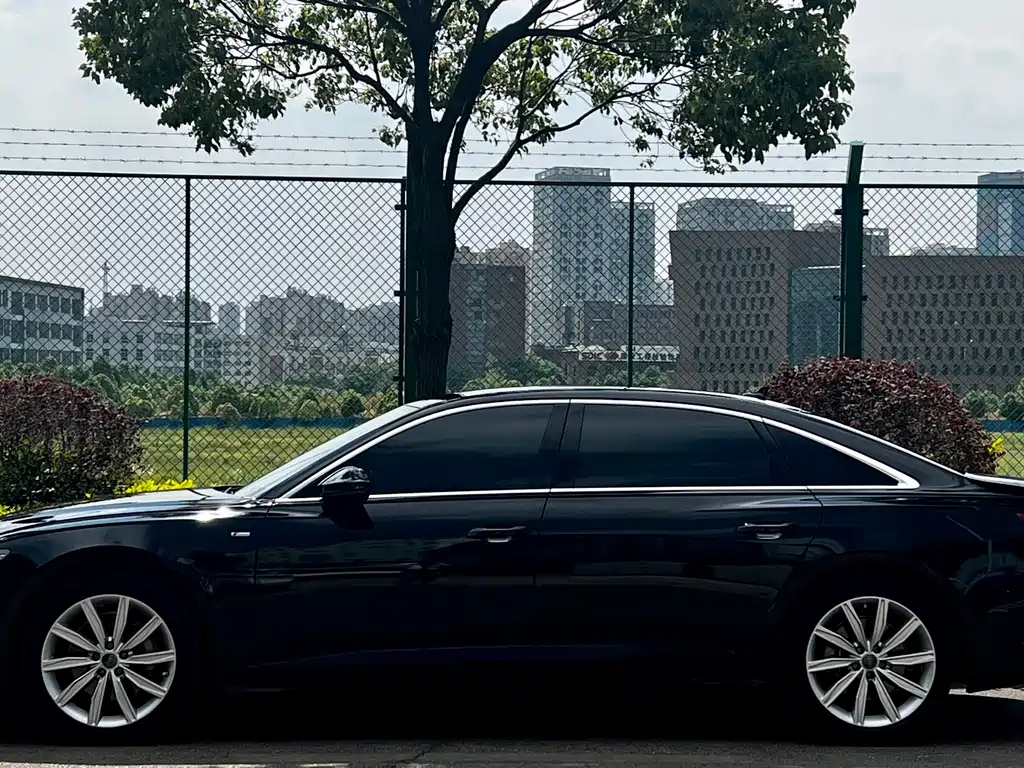 AUDI A6L 2021