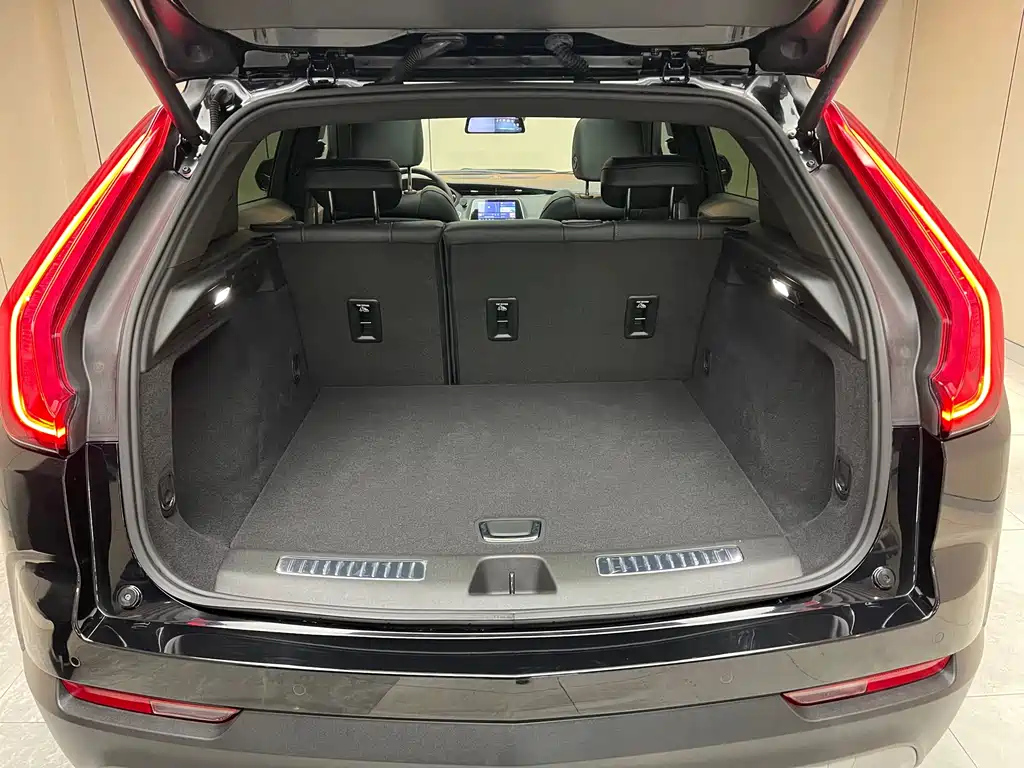 CADILLAC XT4 2022