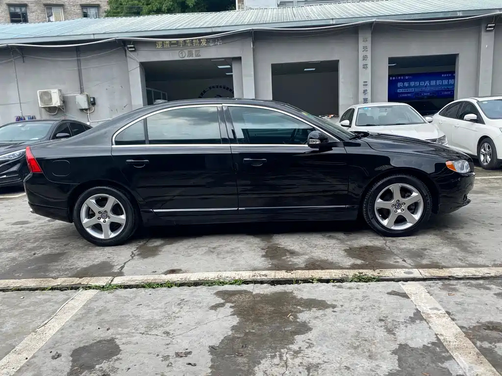 VOLVO S80L 2012
