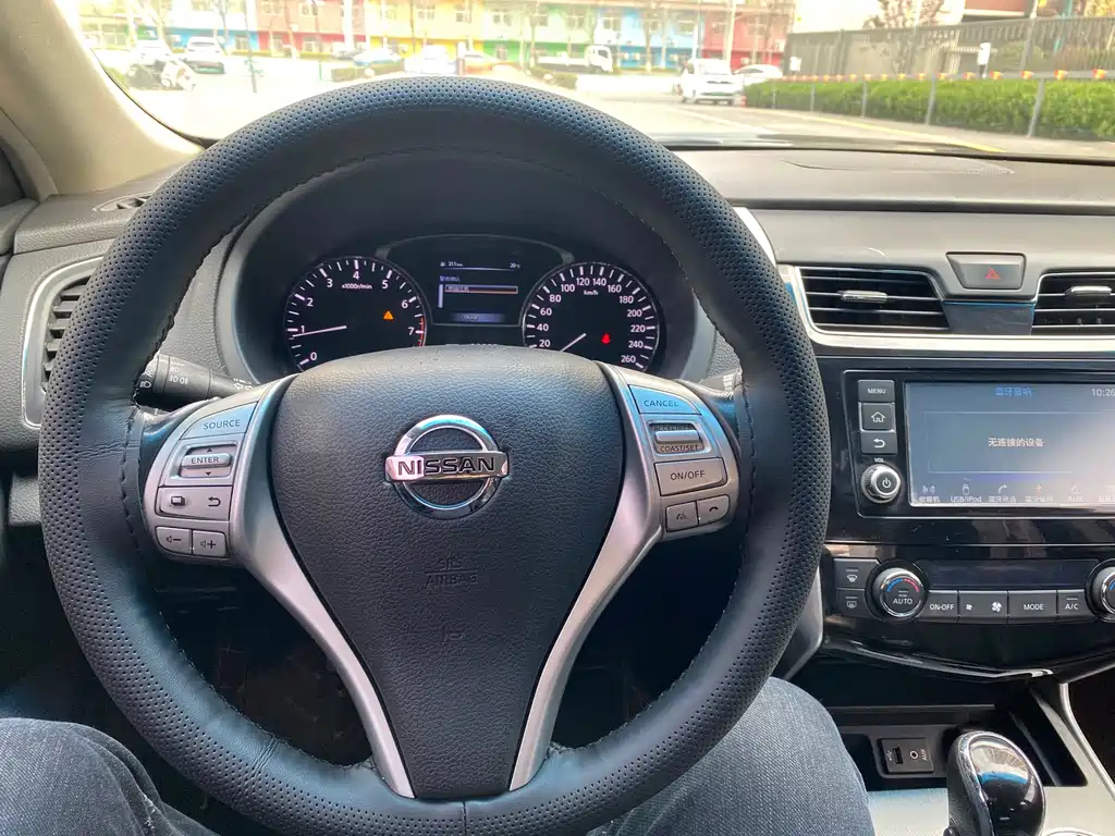 NISSAN TEANA 2017