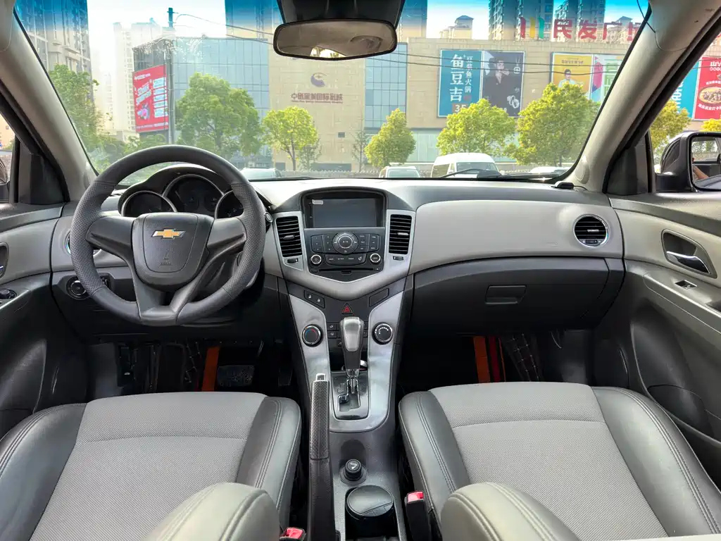 CHEVROLET CRUZE 2013