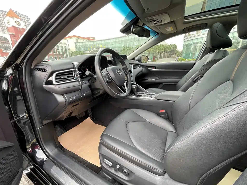 TOYOTA CAMRY 2021