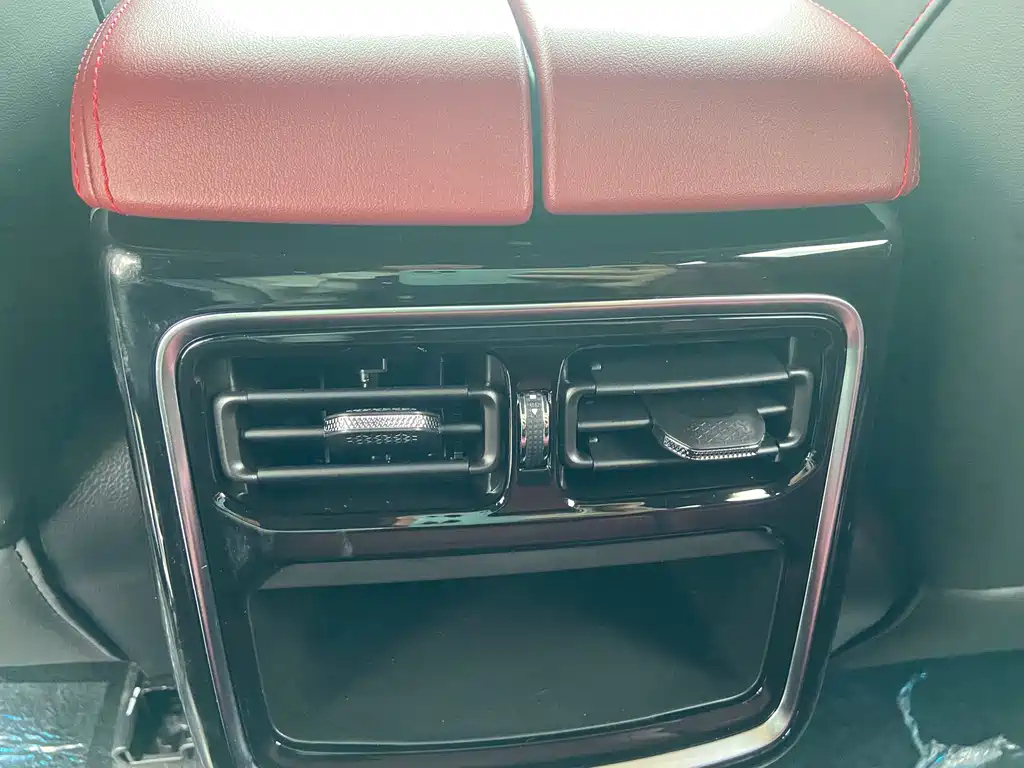 JETOUR X70 PLUS 2022
