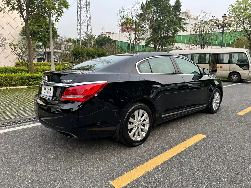 BUICK LACROSSE 2015