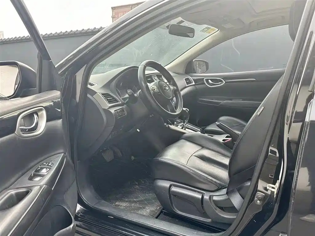 NISSAN SYLPHY 2020