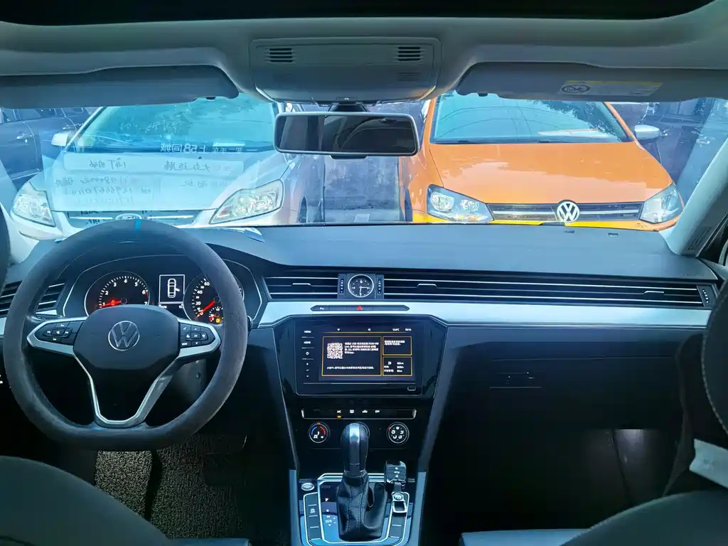 VOLKSWAGEN MAGOTAN 2021