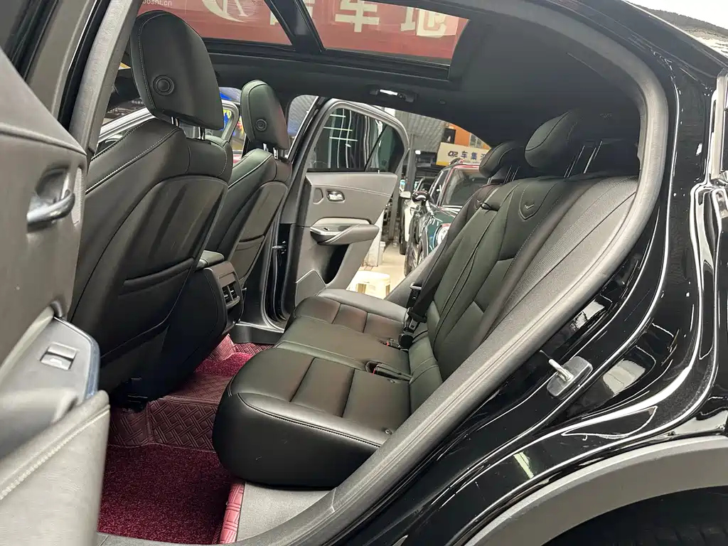 CADILLAC XT4 2021