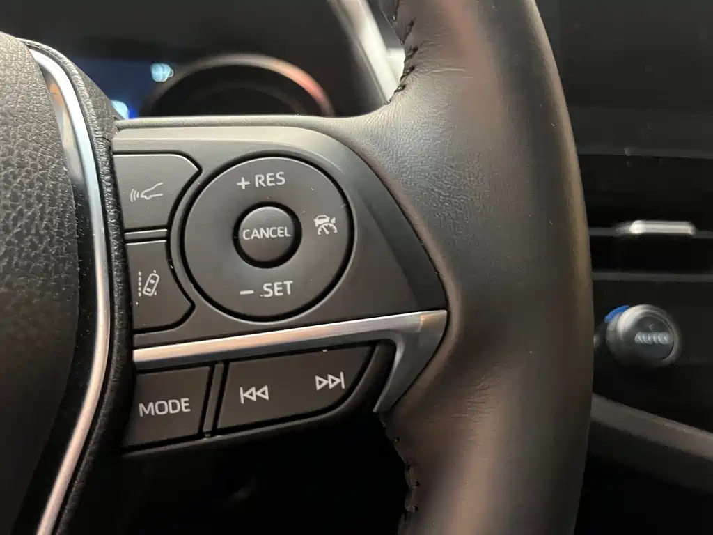 TOYOTA CAMRY 2023