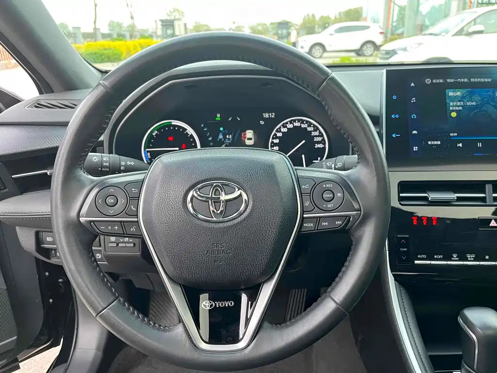 TOYOTA AVALON 2022