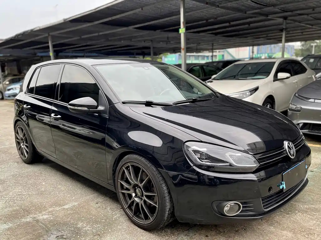 VOLKSWAGEN GOLF 2011