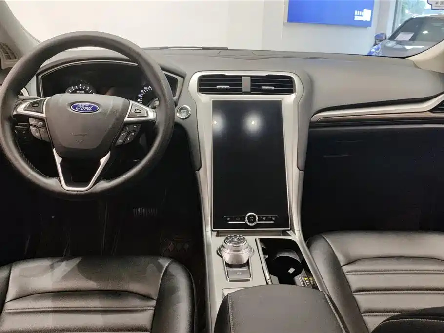 FORD MONDEO 2021