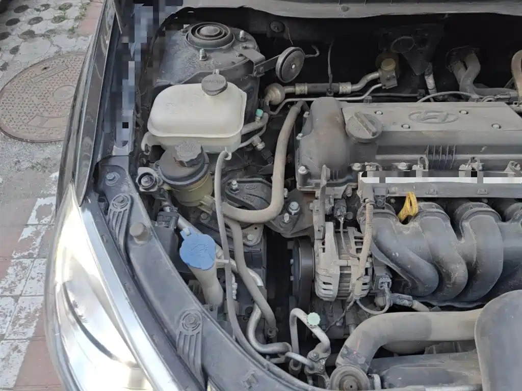 HYUNDAI CELESTA 2011