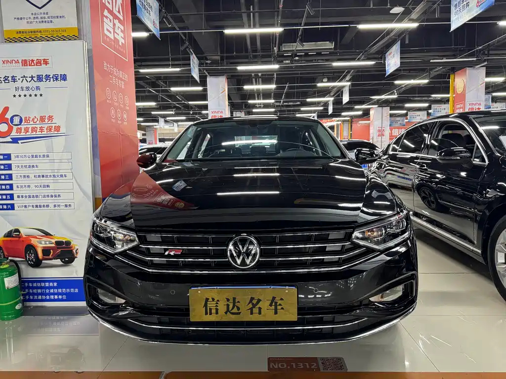 VOLKSWAGEN MAGOTAN 2022