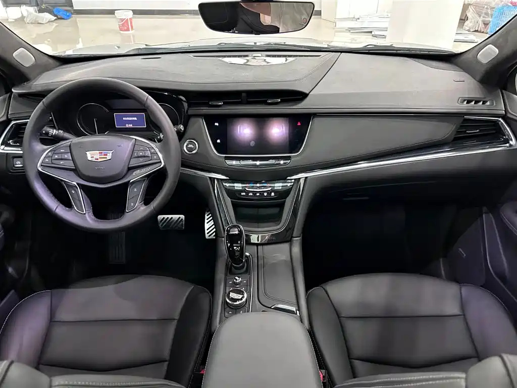 CADILLAC XT5 2020