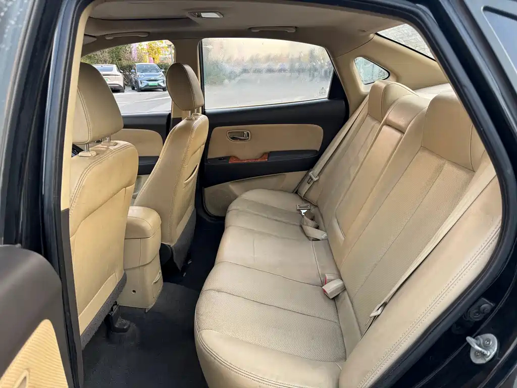 HYUNDAI CELESTA 2009
