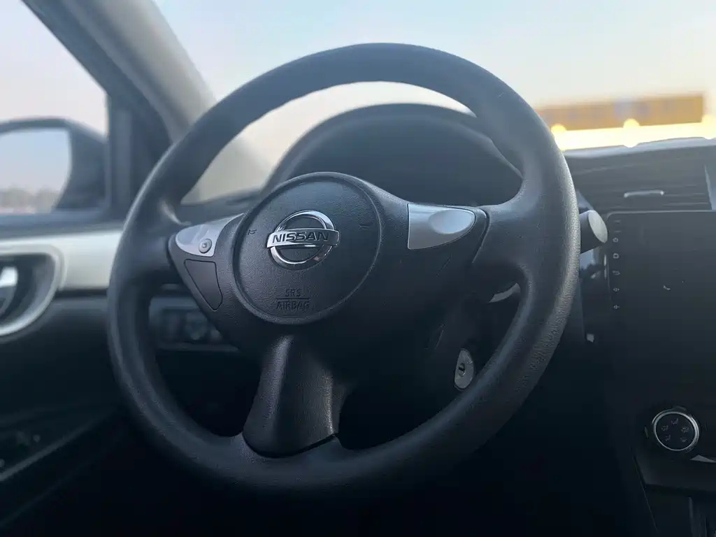 NISSAN SYLPHY 2020