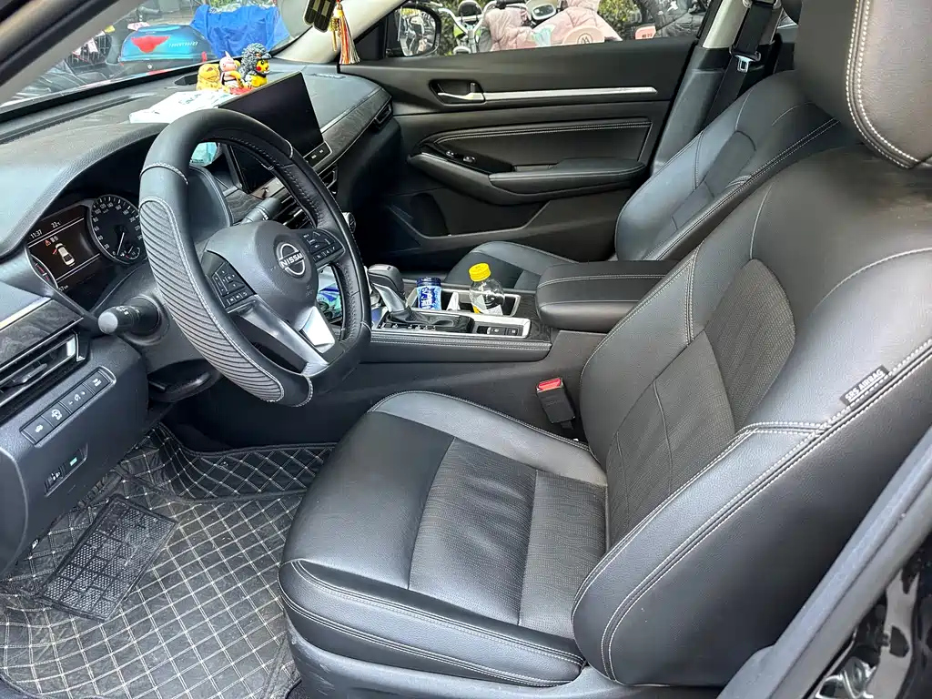 NISSAN TEANA 2023