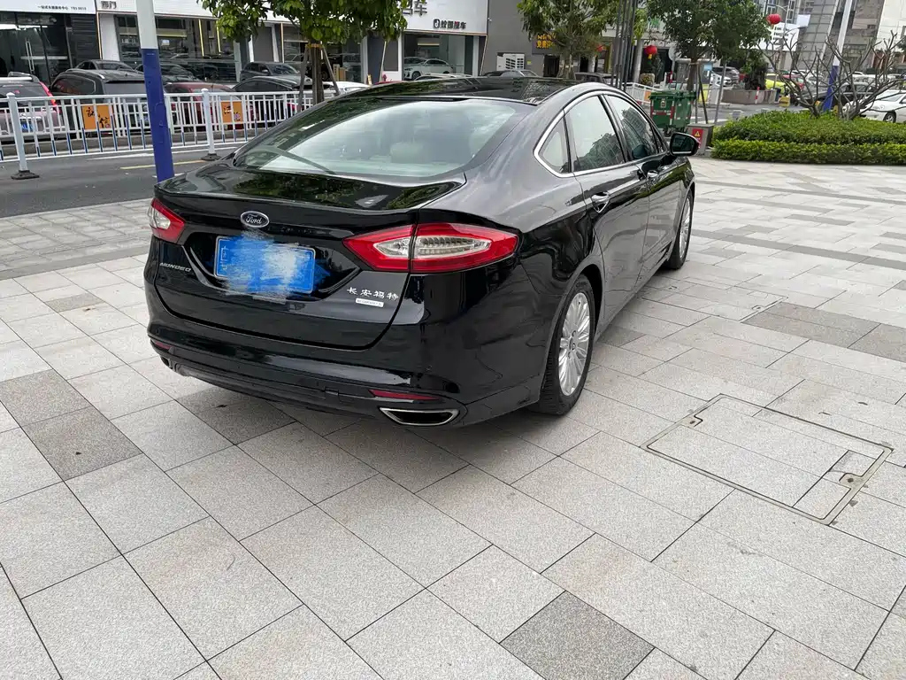 FORD MONDEO 2015