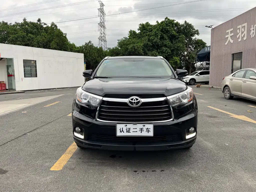 TOYOTA HIGHLANDER 2017
