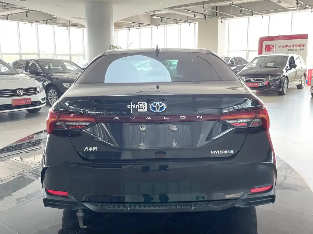 TOYOTA AVALON 2020