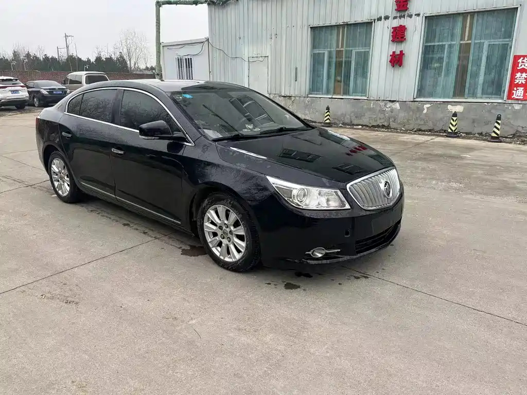 BUICK LACROSSE 2010