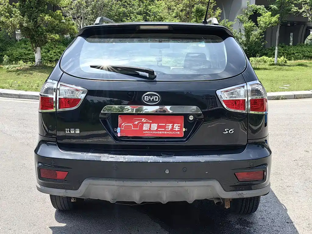BYD S6 2013