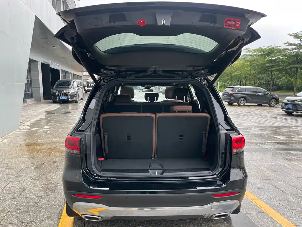 MERCEDES BENZ GLB 2021