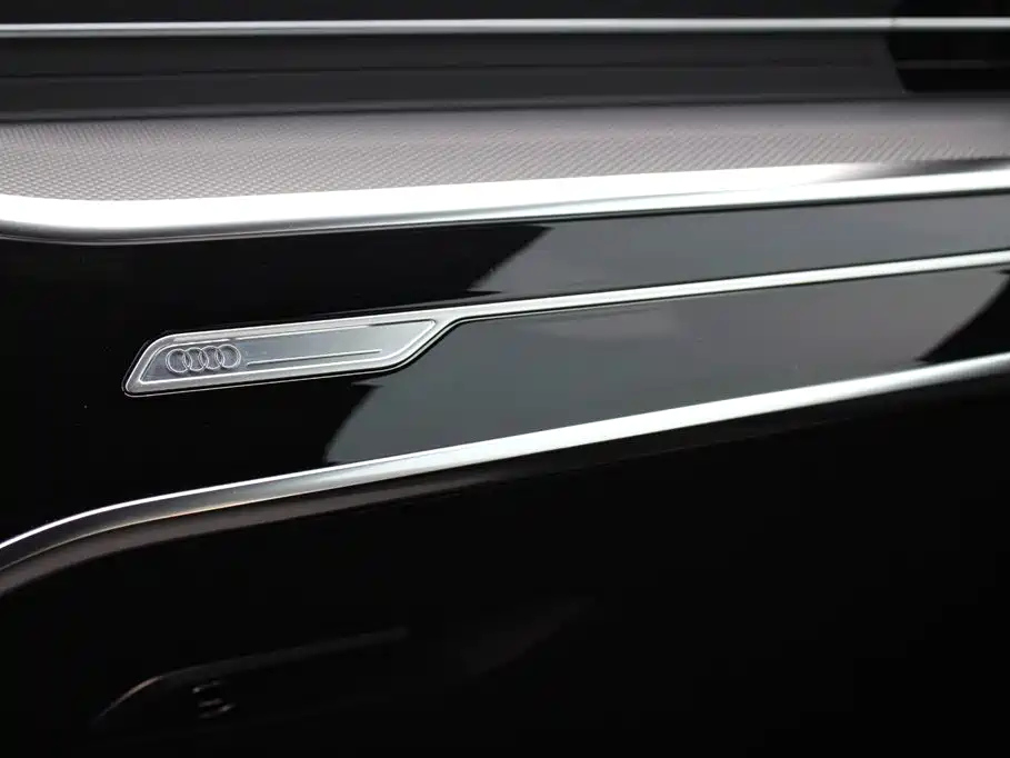 AUDI A6L 2021