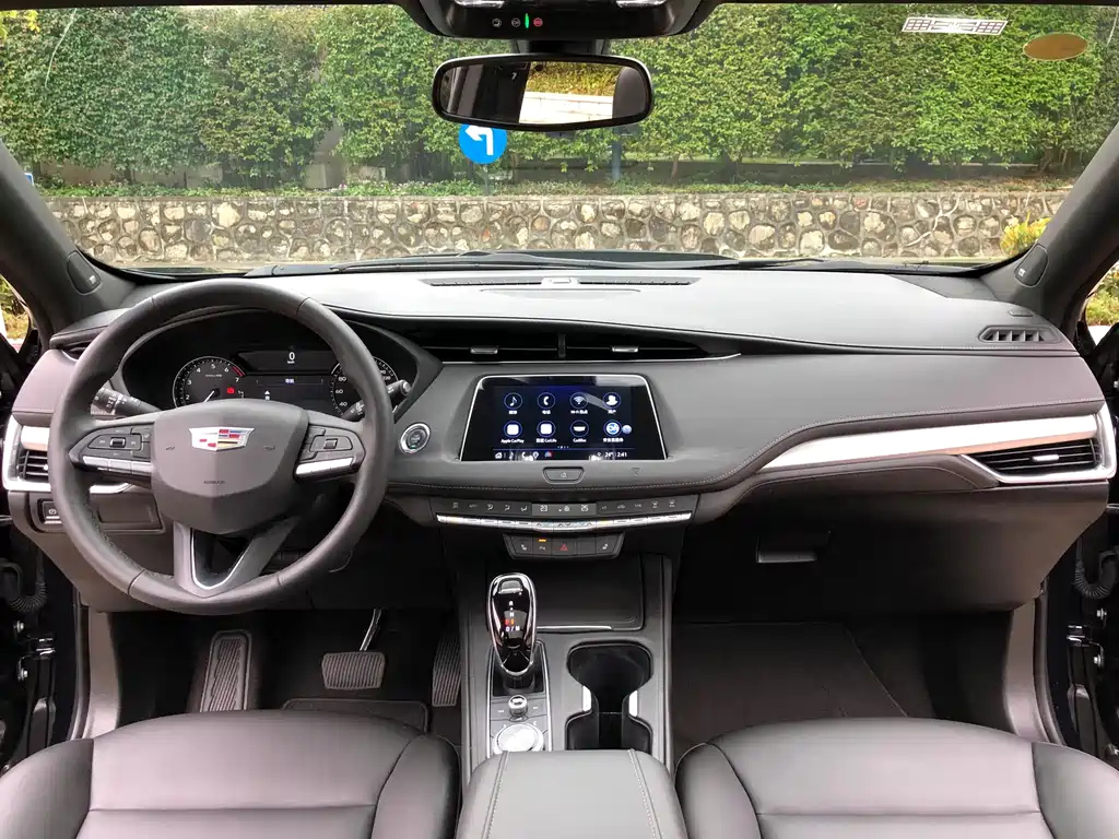CADILLAC XT4 2021