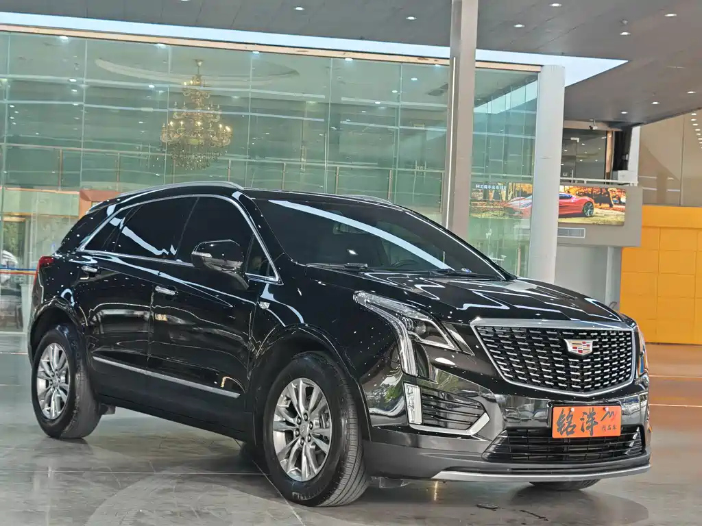 CADILLAC XT5 2021