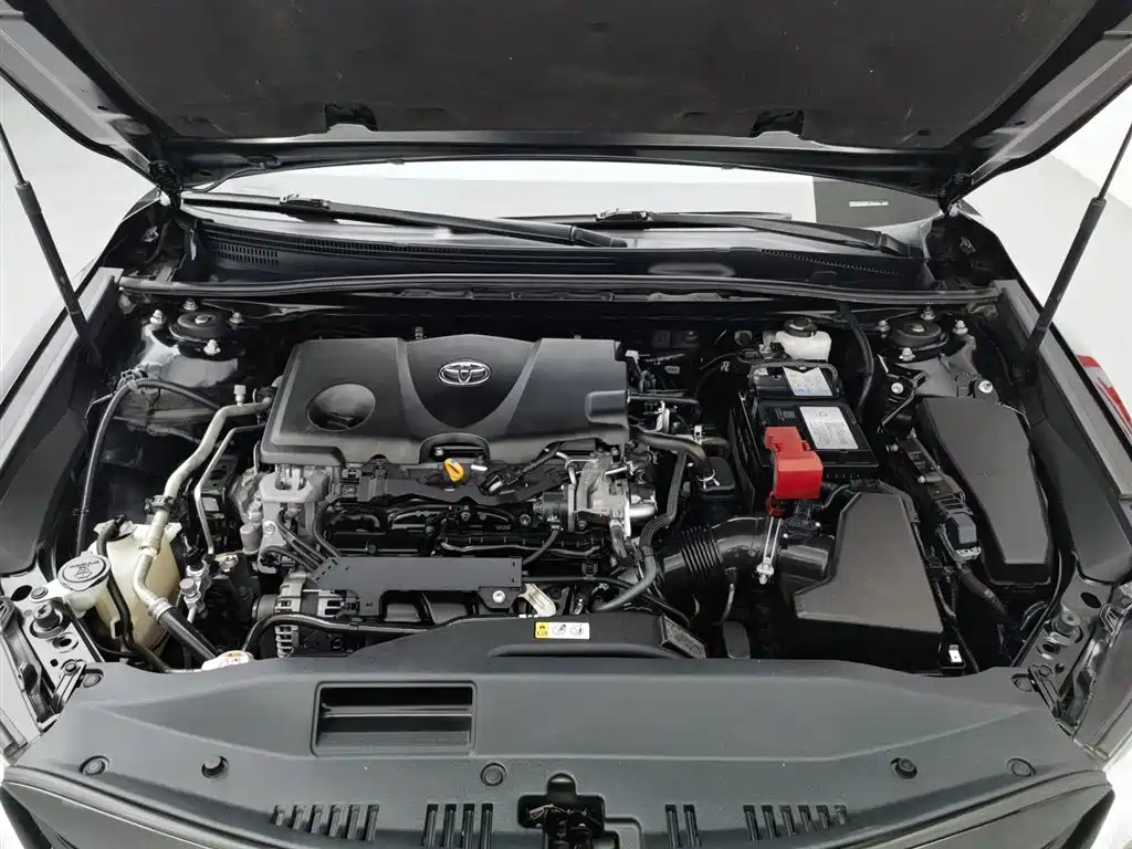 TOYOTA CAMRY 2018