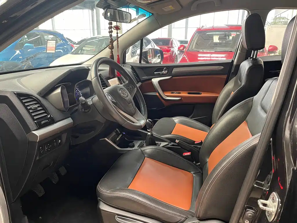 JAC REFINE S3 2015