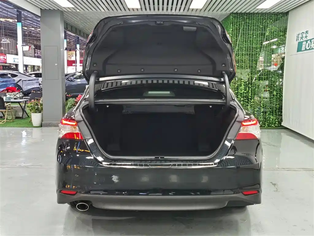 TOYOTA CAMRY 2022