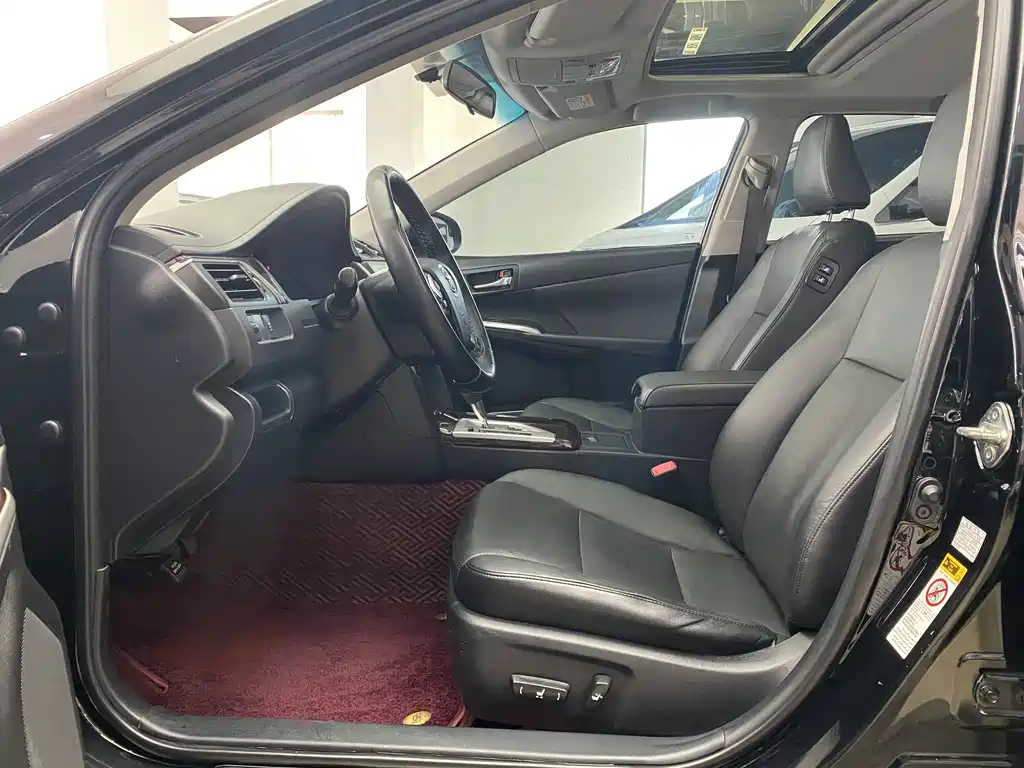 TOYOTA CAMRY 2016