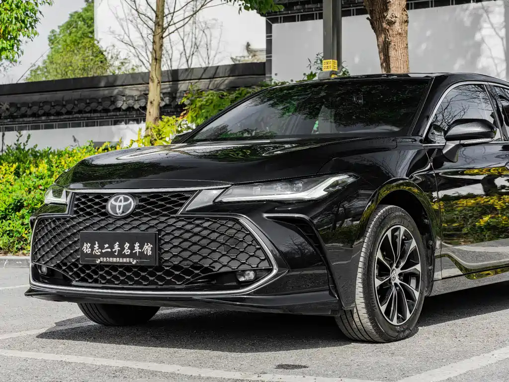TOYOTA AVALON 2023