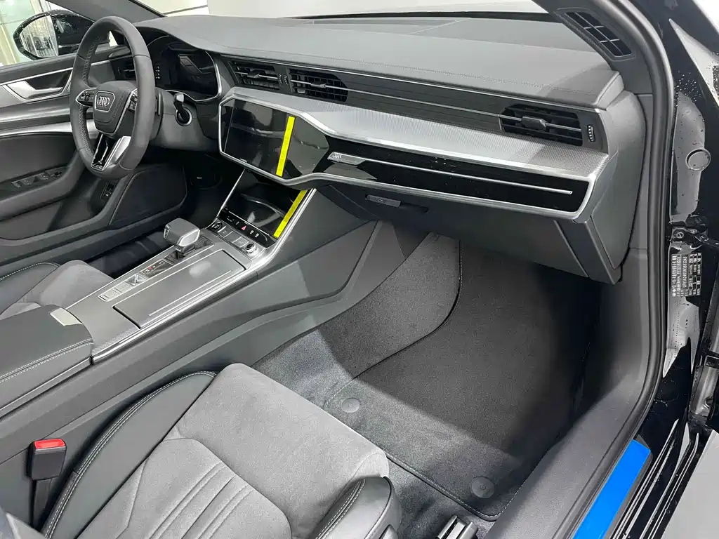 AUDI A6L 2024