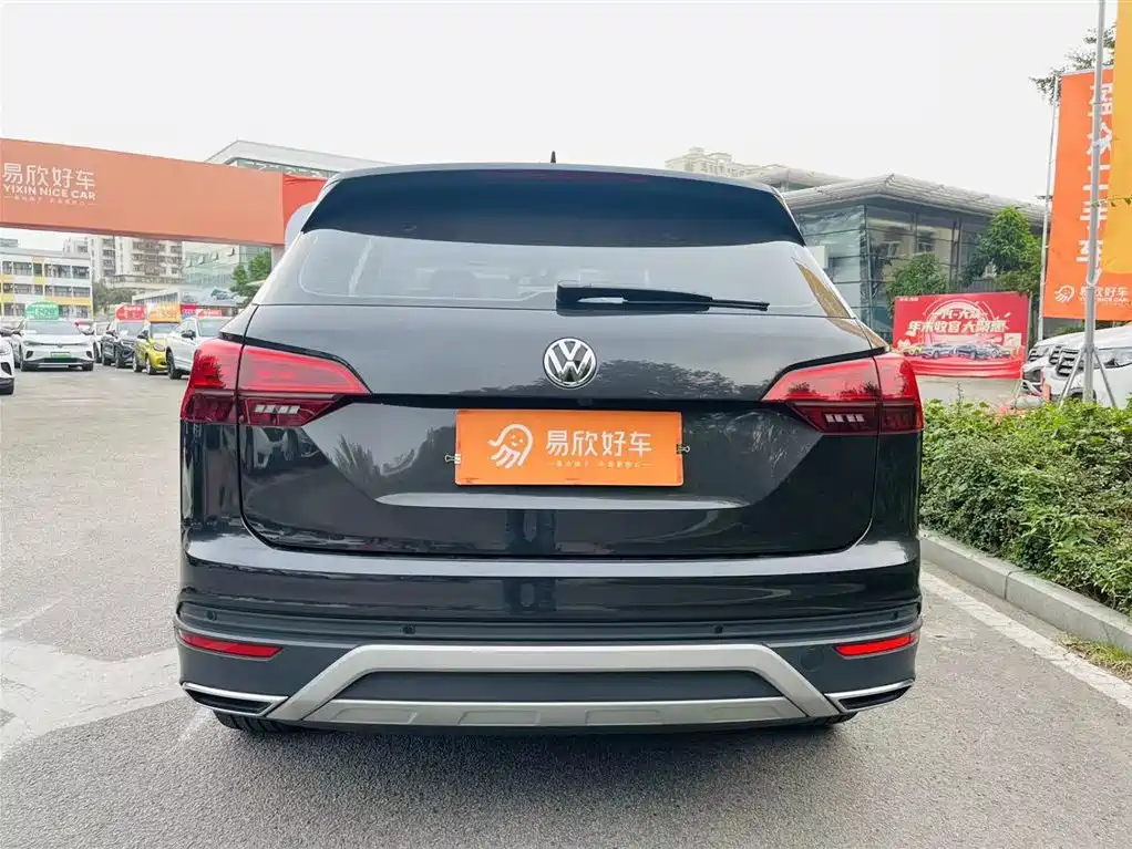 VOLKSWAGEN TAYRON 2022