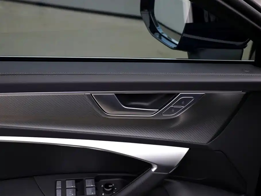 AUDI A6L 2024