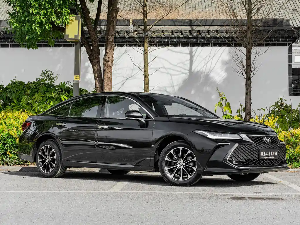 TOYOTA AVALON 2023