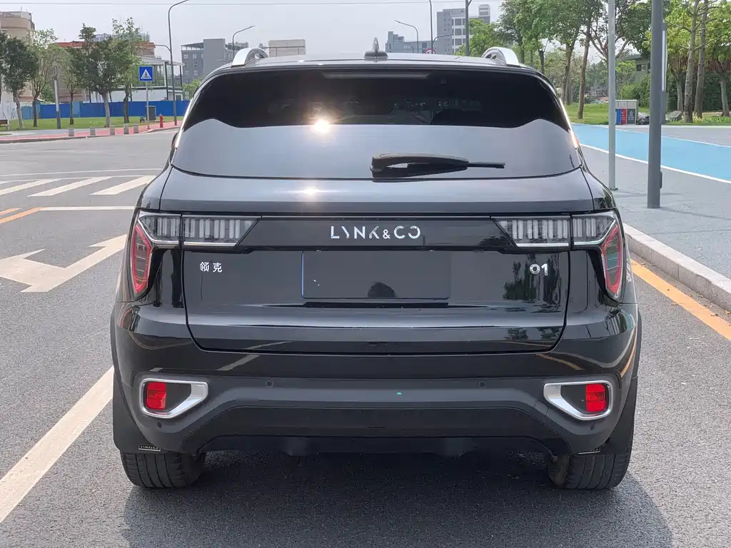 LYNK&CO 01 2018