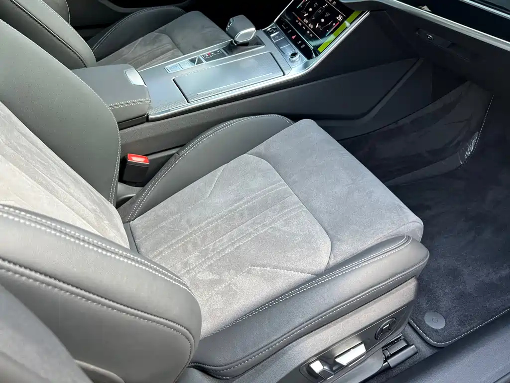 AUDI A6L 2023