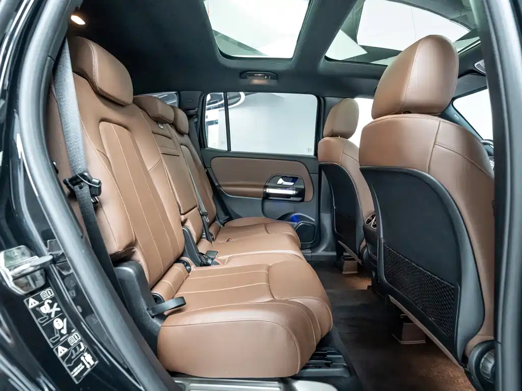MERCEDES BENZ GLB 2021