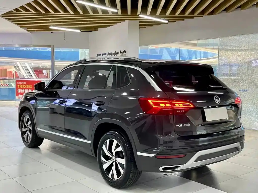 VOLKSWAGEN TAYRON 2019