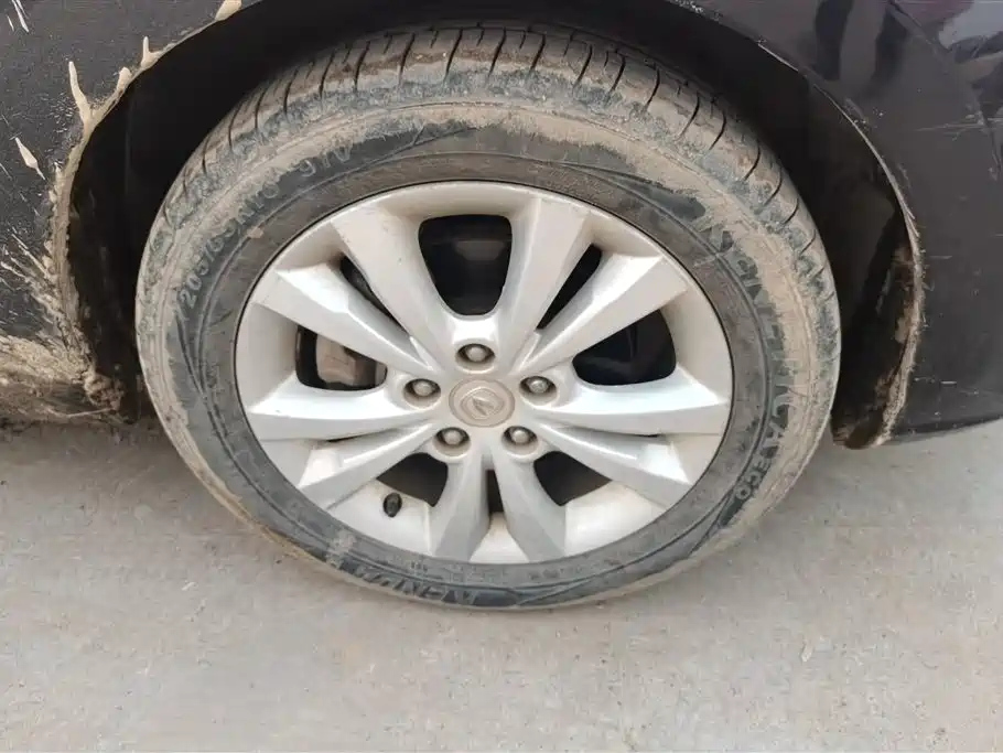 CHANGAN EADO 2014