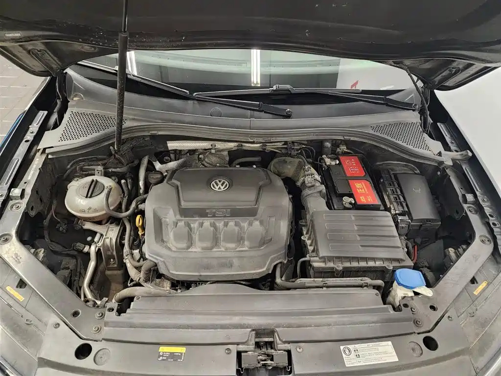 VOLKSWAGEN TIGUAN L 2020