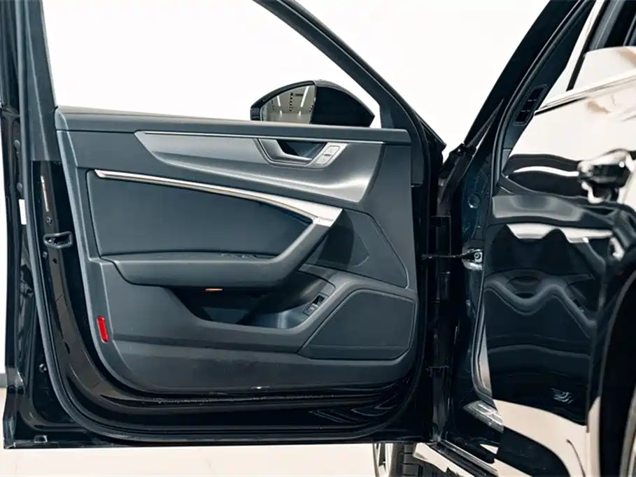 AUDI A6L 2023