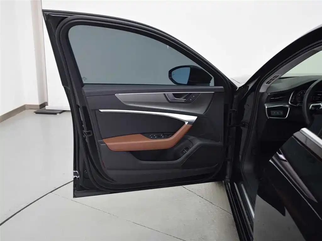 AUDI A6L 2020